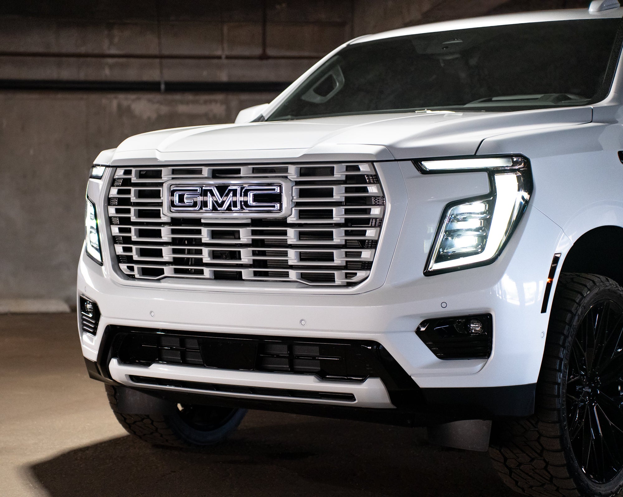 2025-2026 GMC Yukon Body Color Match Chrome Delete Collection