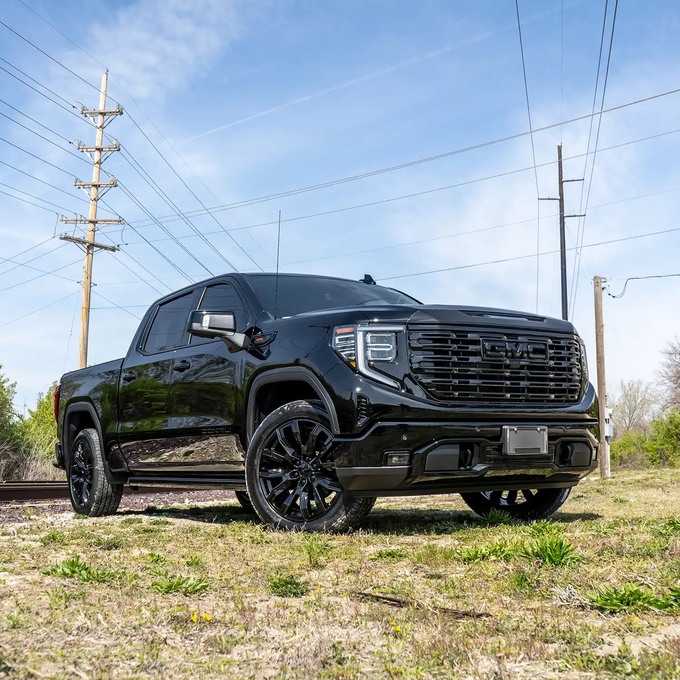 Gmc Vip 2022+ GMC Sierra 1500 Blackout Denali Style Grille Package – VIP Auto ...